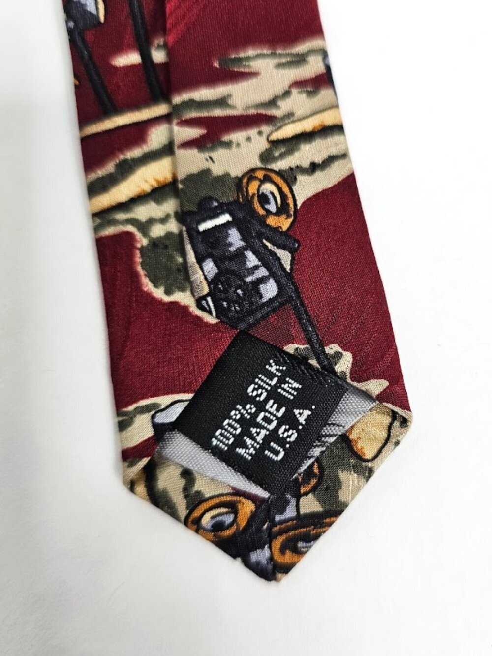 WM. CHELSEA LTD 100% Silk Tie Necktie RED NAVY GREEN GOLF PLAYER 58" Classic - Picture 6 of 6